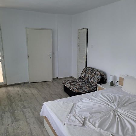 Guest House Evtimov Приморско Экстерьер фото